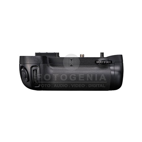 NIKON - BATTERY PACK MB-D15