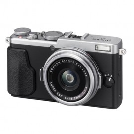 Fujifilm - X70